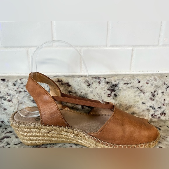 Andre Assous Tan Leather Espadrille Flat *** - Picture 6 of 10